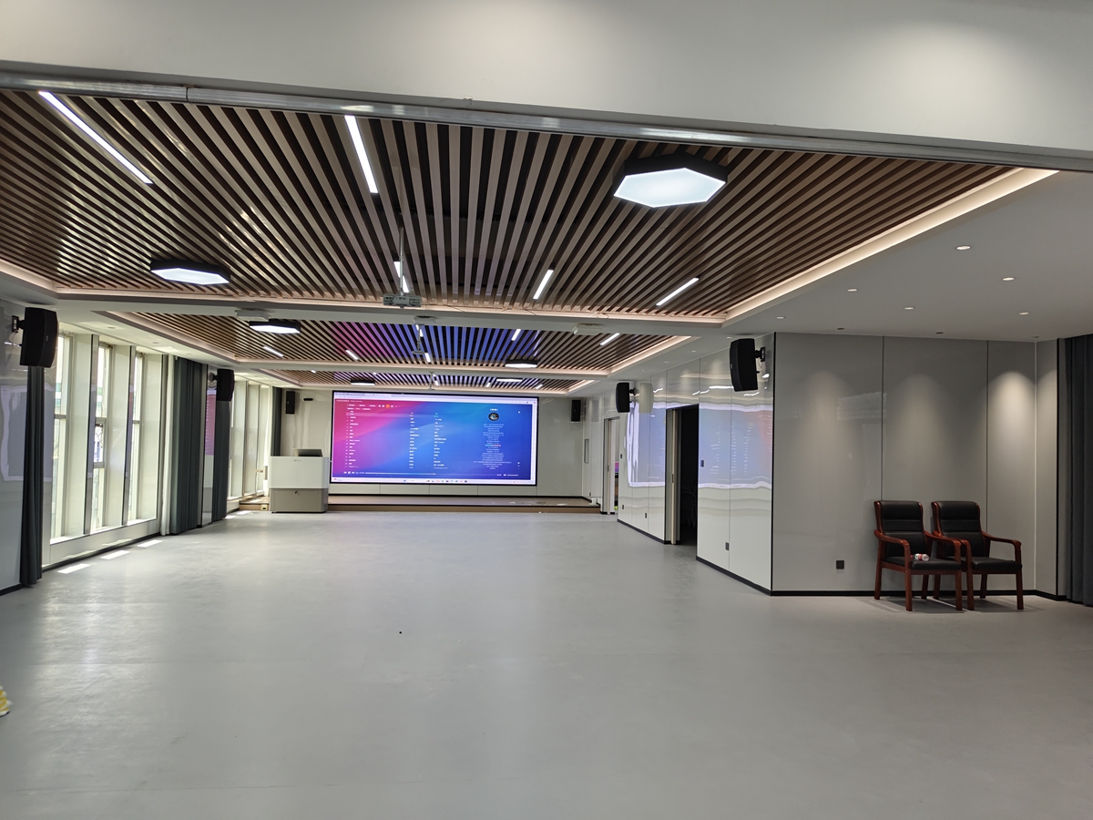 昆明冶金工校报告厅